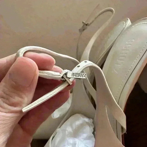 Schutz Blanche Pump in Pearl Size 9.5B Brand New Leather Heels - Picture 7 of 12